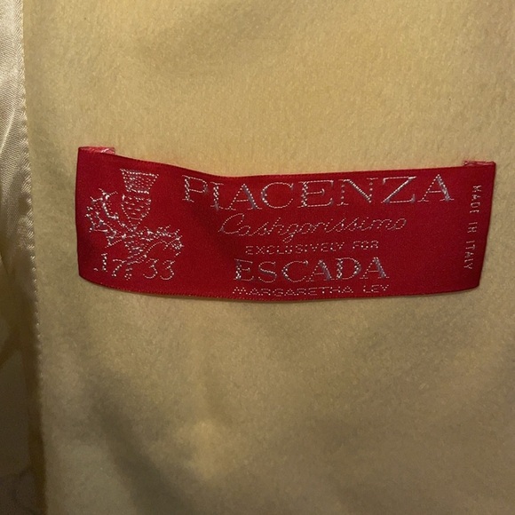 Vintage Escada Double Breasted Yellow Blazer Rabbit New Wool Angora  36. P - Picture 6 of 7